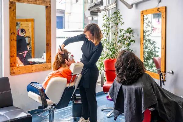How to Pick the Right Salon Chair for Your Business