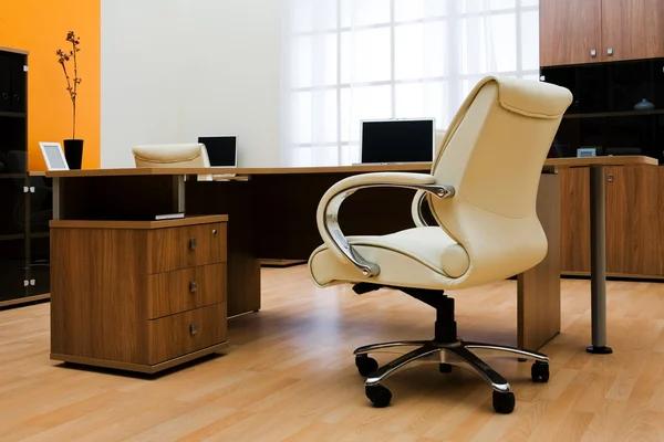 Leading Office Furniture Stores with High-Quality Furniture Options