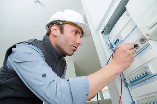 Residential Electrician Portland for Lighting and Outlet Installation