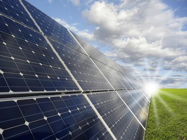 How Solar Installation Companies Ensure Lasting System Performance