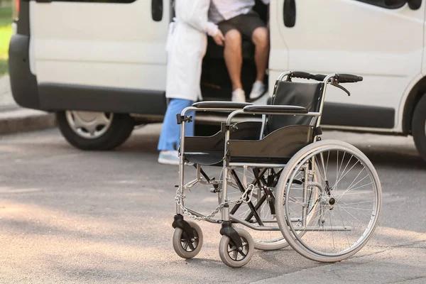 What to Expect From Long-Distance Patient Transportation