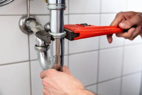 Choosing the Right Drain Plumber Middlesex for Your Property