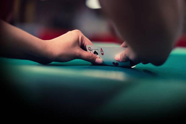 A Practical Comparison of Support Options at best arab casinos